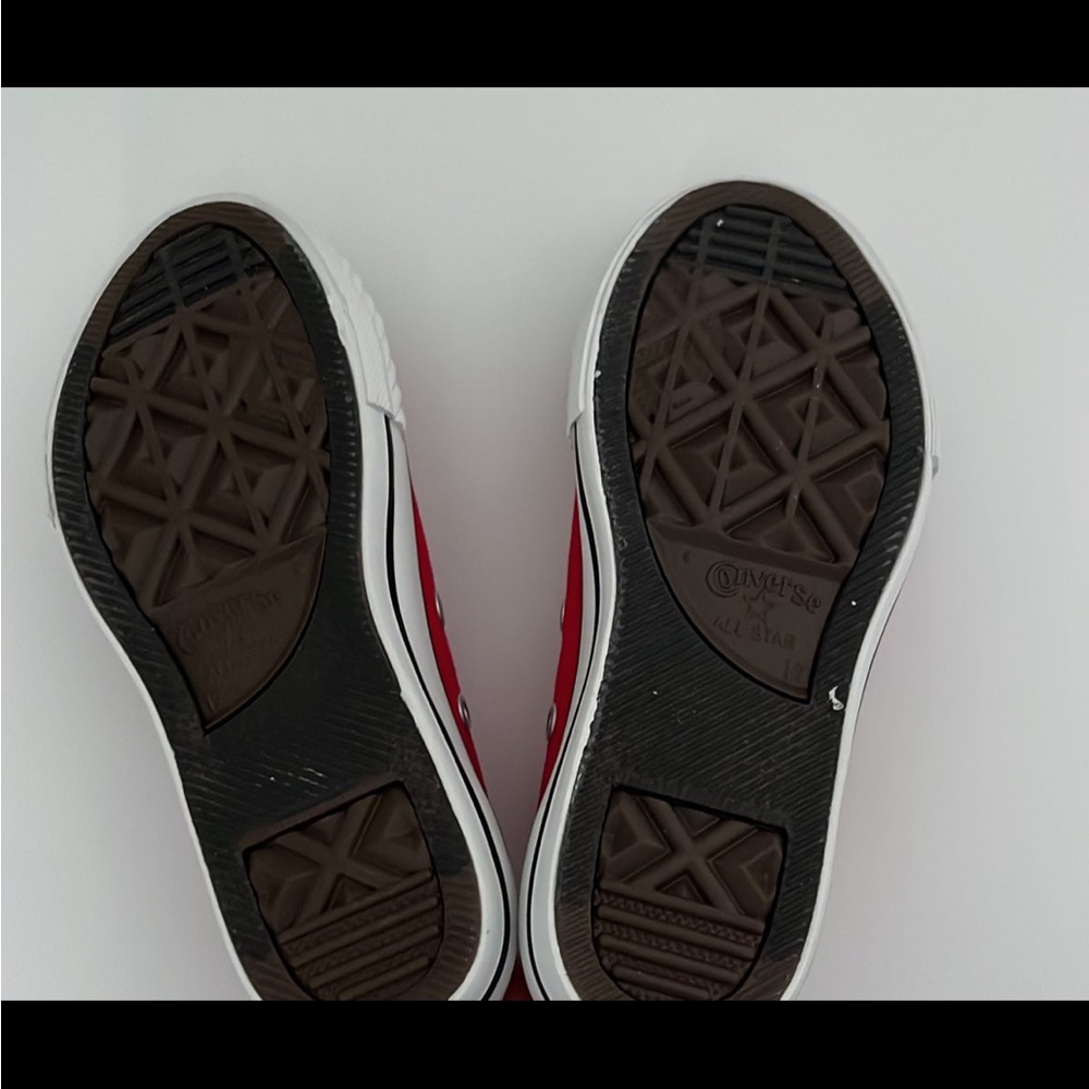 converse - Picture 9 of 12